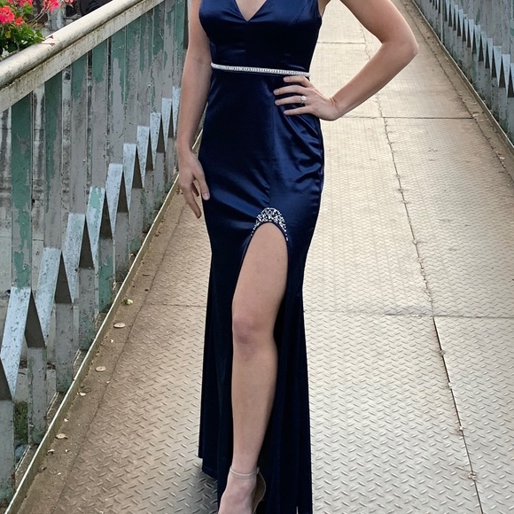 Prom Evening Long Ball Dress - Picture 2 of 4